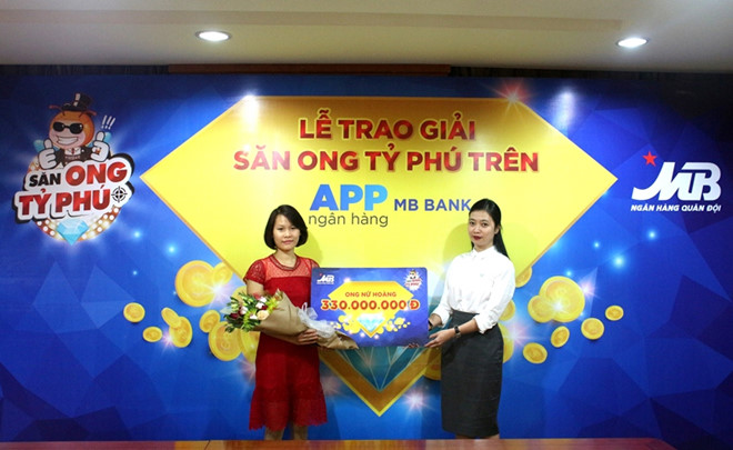 Trúng 330 triệu đồng khi 'săn ong tỷ phú' trên app của MB Bank