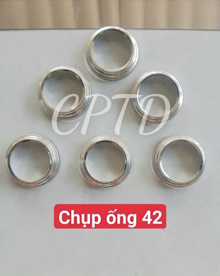 CHỤP ỐNG 42 INOX304 ( TRÒN NGOÀI, CHỤP ĐẾ 3 TẦNG)